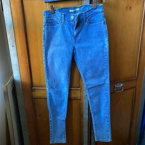 Levi 710 super skinny jeans 28